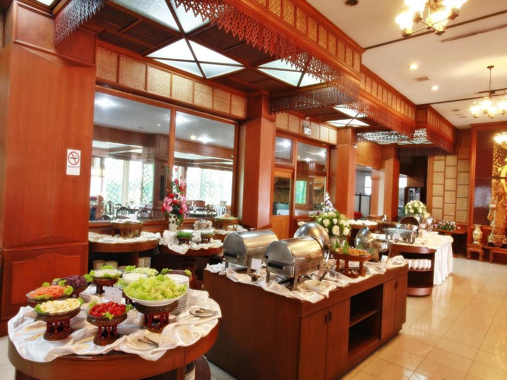 Chiang Mai Phucome Hotel Exterior photo